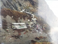 Hallan los restos de avión accidentado con 22 pasajeros
