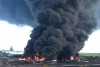 Voraz incendio en una de las refinerías más importantes de Indonesia