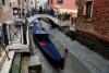 Canales de Venecia convertidos en zanjas lodosas