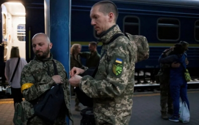 ¿Por qué los soldados LGBT+ de Ucrania llevan un unicornio en sus uniformes?