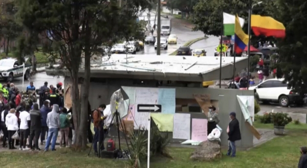 35 heridos y un niño muerto en atentado terrorista en Colombia