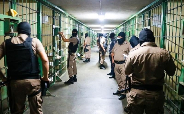 Declaran emergencia máxima en cárceles