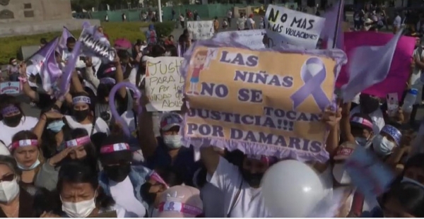 Protestas en Perú tras violación de una niña