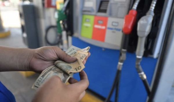 Combustibles suben más de 20 centavos